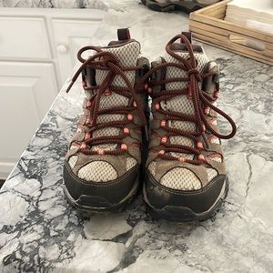 Merrill waterproof mid women hiking boot